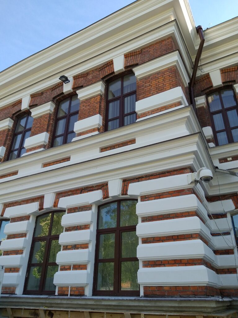 7759ab8b-2d7f-4832-9923-1178b47440ae